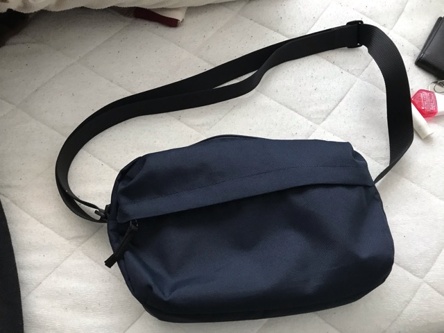 無印良品のミニショルダーバッグ